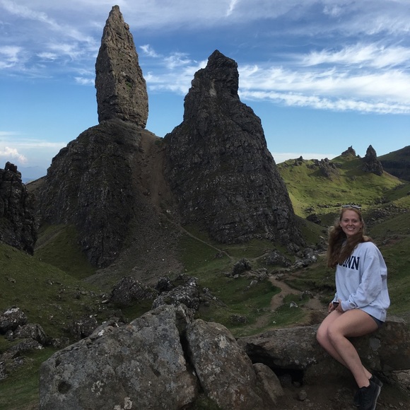 Meet your Posher, Hannah - Picture 4 of 8